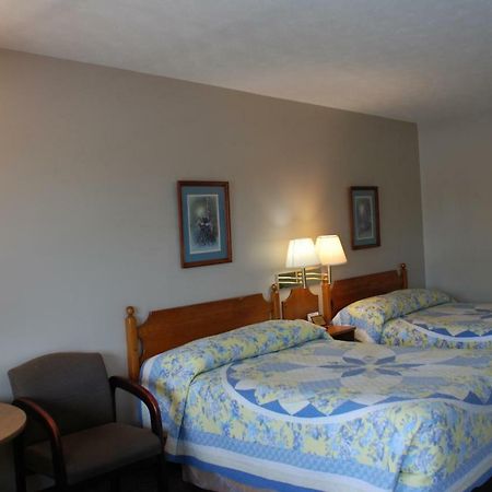 Berlin Village Inn ภายนอก รูปภาพ